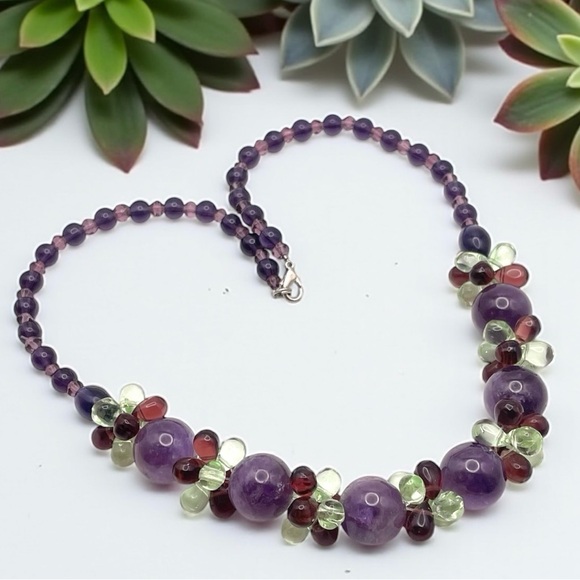 Vintage Jewelry - Gorgeous Genuine Amethyst Aventurine and Fluorite Berry Necklace Handcrafted Vtg